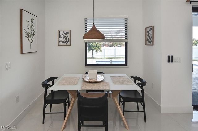 207 SE 2nd AVE, Cape Coral, FL 33990