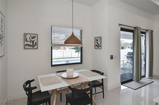 207 SE 2nd AVE, Cape Coral, FL 33990