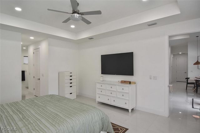 207 SE 2nd AVE, Cape Coral, FL 33990