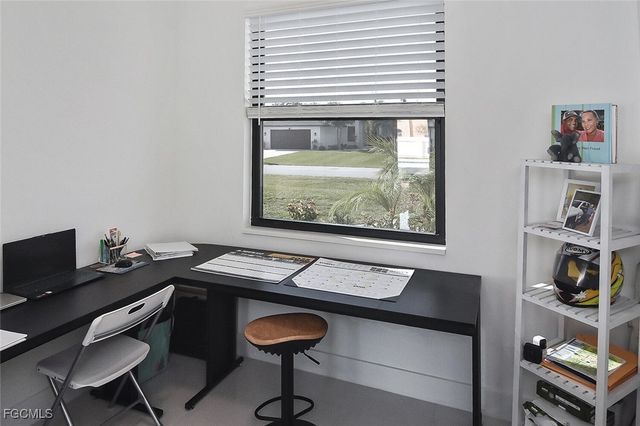 207 SE 2nd AVE, Cape Coral, FL 33990