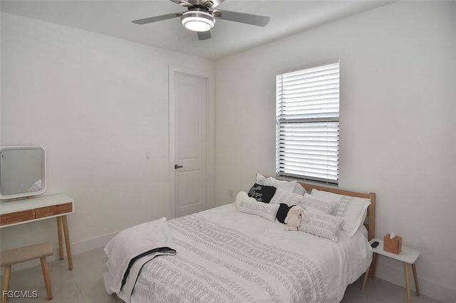 207 SE 2nd AVE, Cape Coral, FL 33990