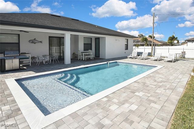 207 SE 2nd AVE, Cape Coral, FL 33990