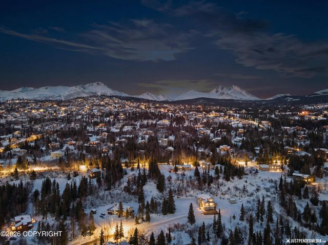 11100 Hideaway Trail, Anchorage, AK 99507