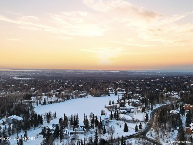 11100 Hideaway Trail, Anchorage, AK 99507