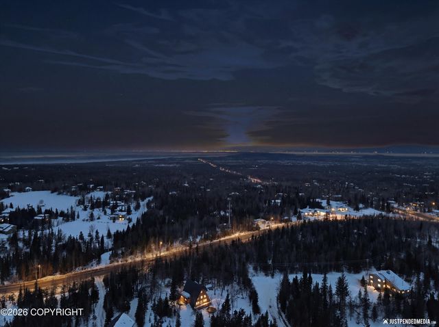 11100 Hideaway Trail, Anchorage, AK 99507