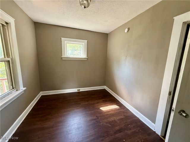 14567 Pease Road, Maple Heights, OH 44137