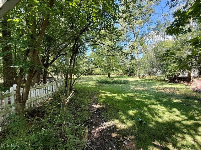 14567 Pease Road, Maple Heights, OH 44137