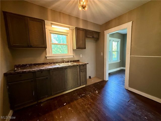 14567 Pease Road, Maple Heights, OH 44137