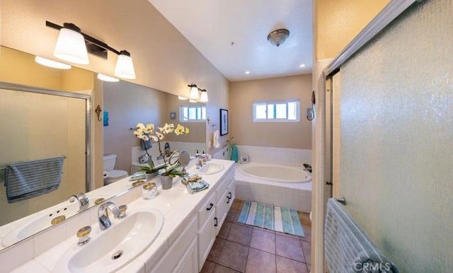 1516 Pacific Coast, Huntington Beach, CA 92648