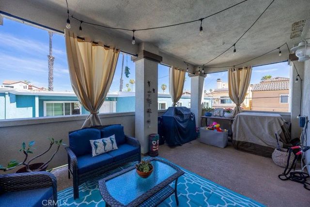 1516 Pacific Coast, Huntington Beach, CA 92648