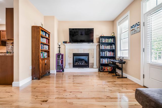 35 Callaway Dr Unit 6, Concord, NH 03301