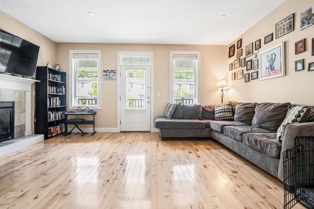 35 Callaway Dr Unit 6, Concord, NH 03301