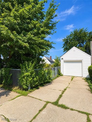 5753 W 46th Street, Parma, OH 44134