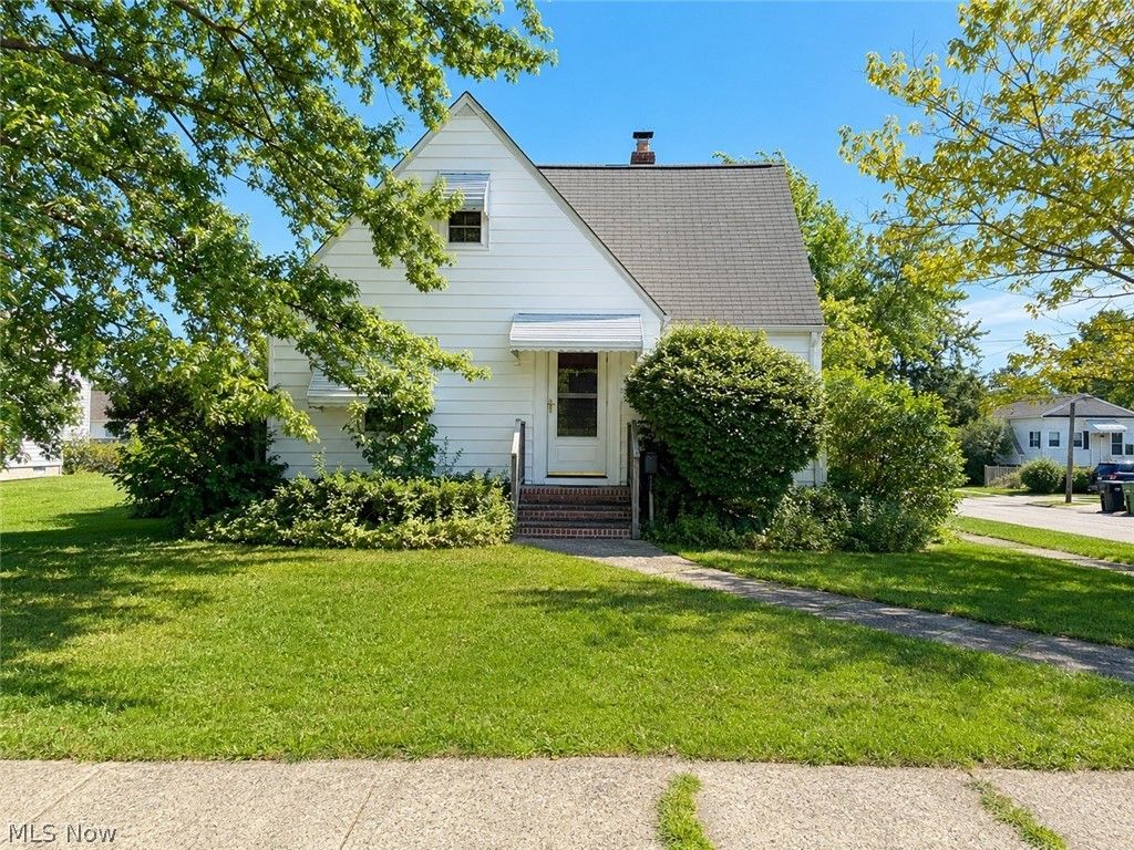 5753 W 46th Street, Parma, OH 44134