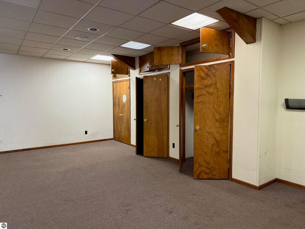 Image 4 of property listing at 4049 "B" E Northwind Drive, Mt Pleasant, MI 48858