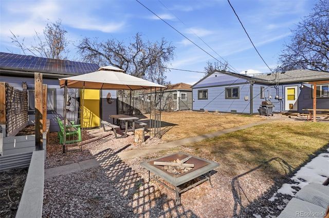 2057 Ironton Street, Aurora, CO 80010