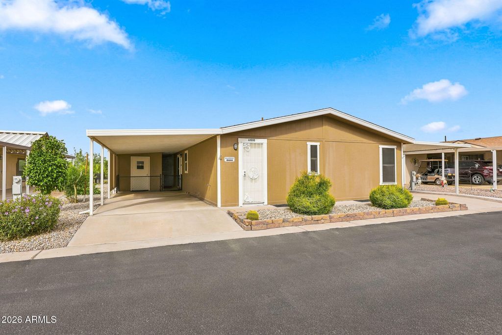 40598 N EAGLE Street, San Tan Valley, AZ 85140 — exterior