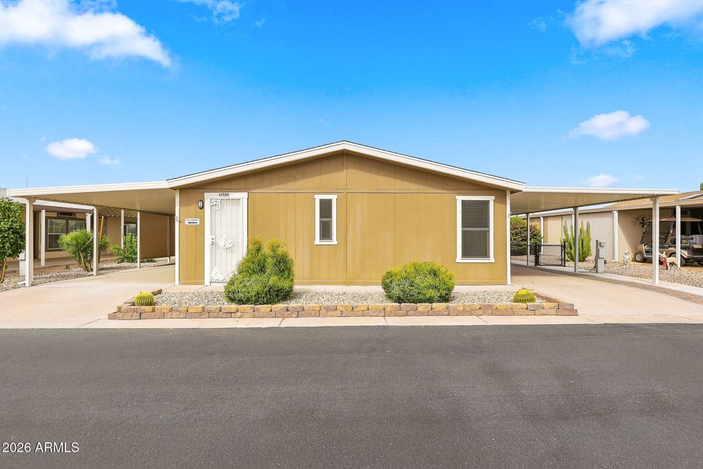 40598 N EAGLE Street, San Tan Valley, AZ 85140 — photo 2