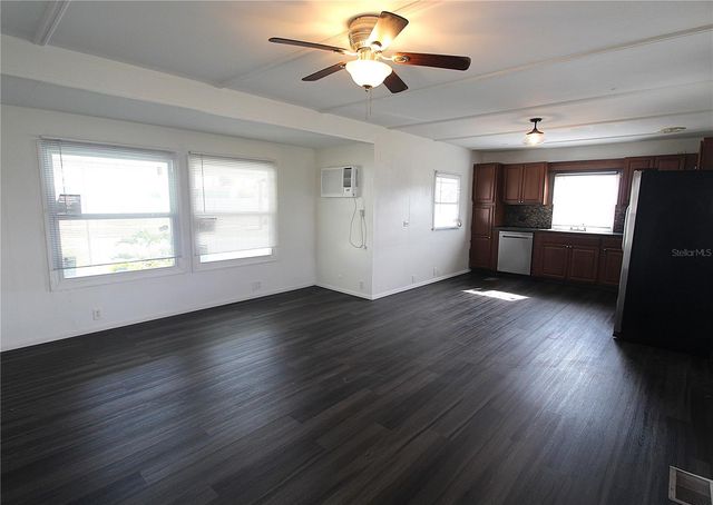 503 51ST AVENUE W 503, Bradenton, FL 34207