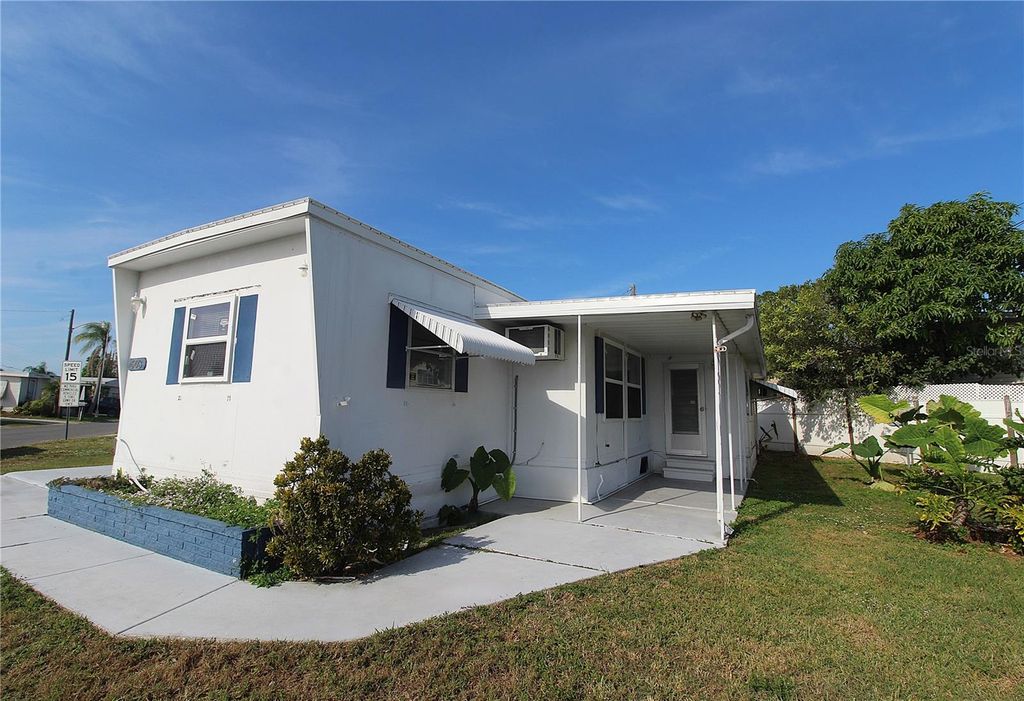 503 51ST AVENUE W 503, Bradenton, FL 34207