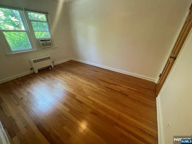 151 E Palisade Avenue B-5, Englewood, NJ 07631