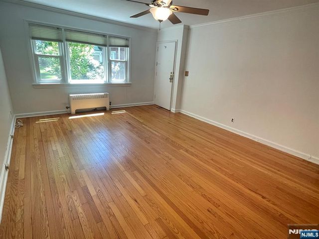 151 E Palisade Avenue B-5, Englewood, NJ 07631