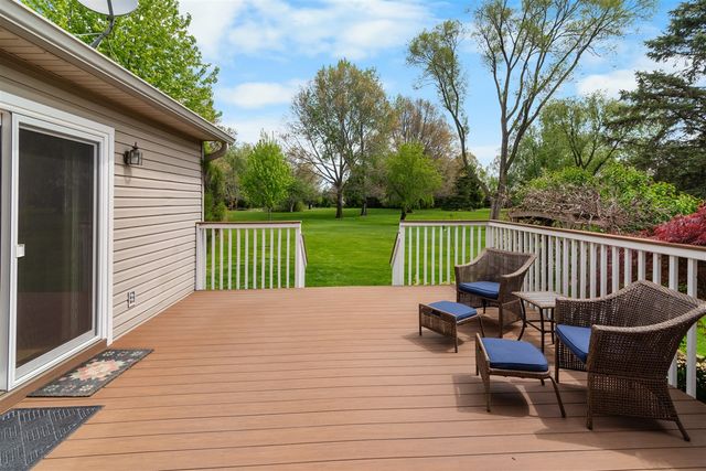9355 Apple Crest Drive, Saline, MI 48176