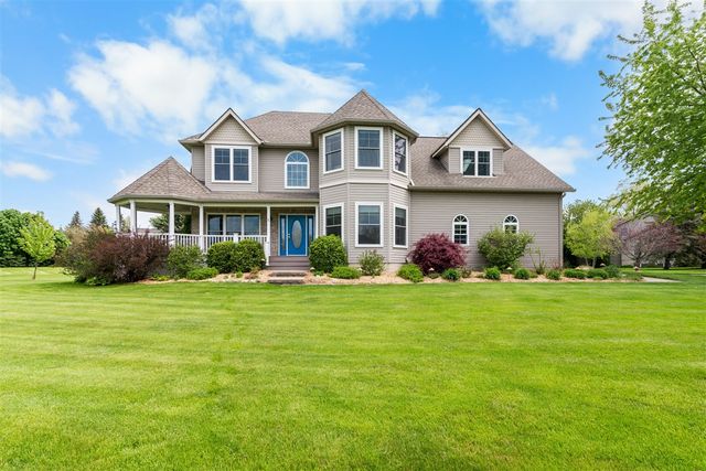 9355 Apple Crest Drive, Saline, MI 48176