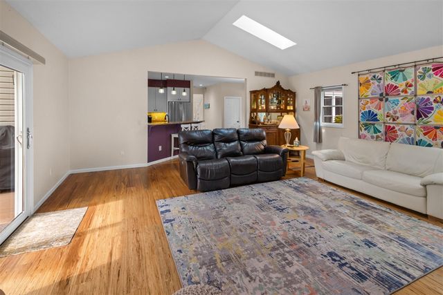 9355 Apple Crest Drive, Saline, MI 48176