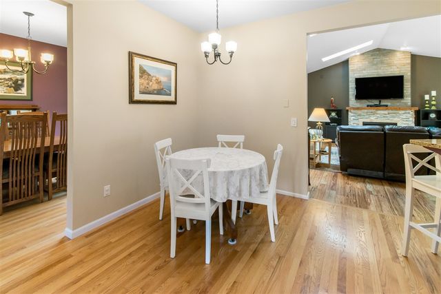 9355 Apple Crest Drive, Saline, MI 48176