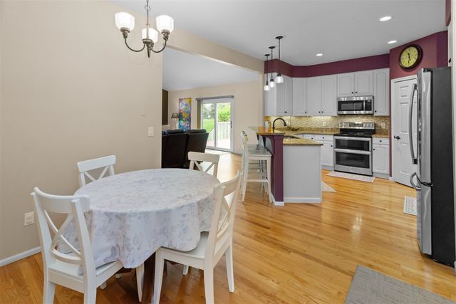 9355 Apple Crest Drive, Saline, MI 48176