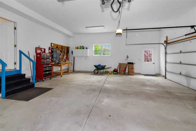 9355 Apple Crest Drive, Saline, MI 48176