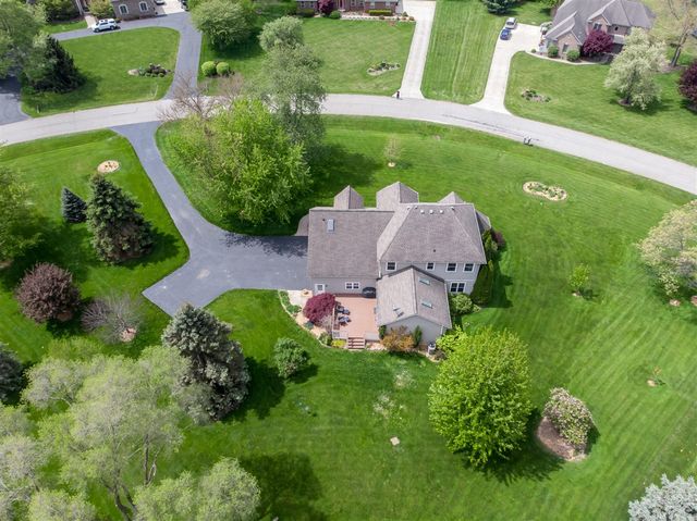 9355 Apple Crest Drive, Saline, MI 48176