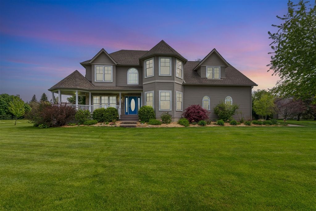 9355 Apple Crest Drive, Saline, MI 48176