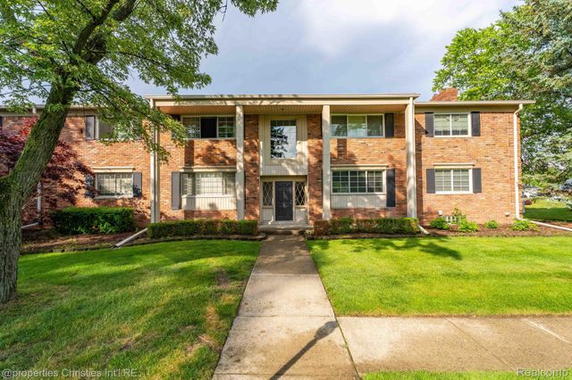 42472 Woodward Avenue B1, Bloomfield Hills, MI 48304