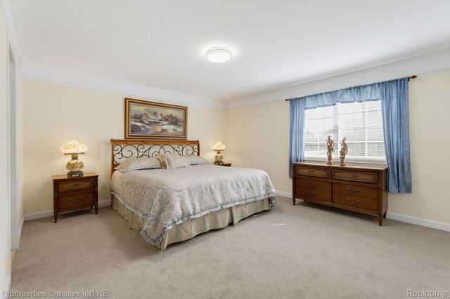 42472 Woodward Avenue B1, Bloomfield Hills, MI 48304