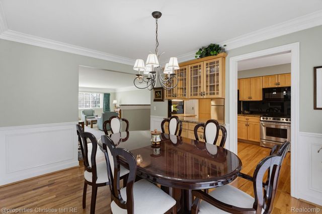 42472 Woodward Avenue B1, Bloomfield Hills, MI 48304