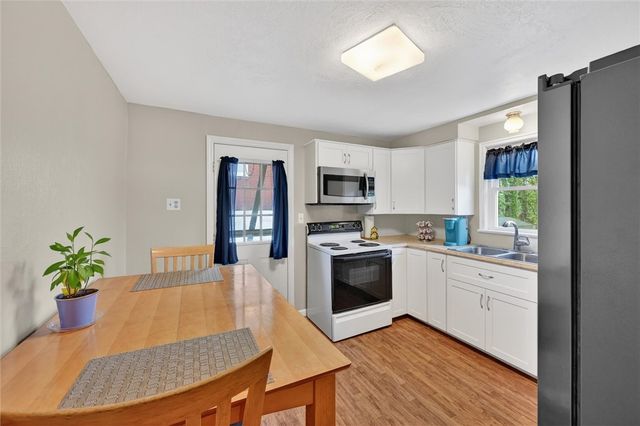 6309 Whitewood St, South Park, PA 15129