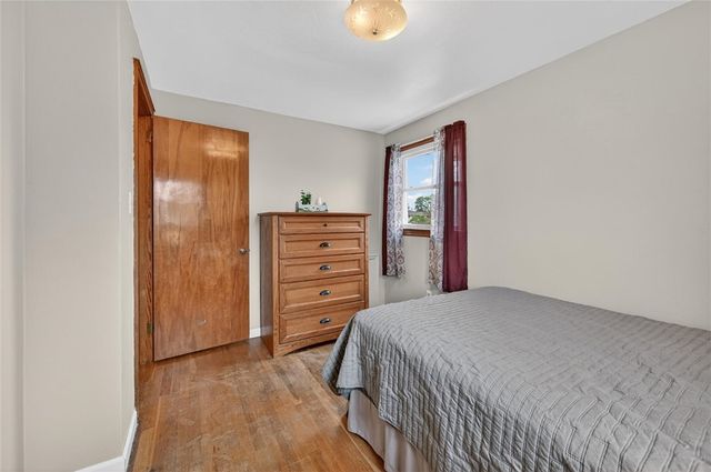 6309 Whitewood St, South Park, PA 15129