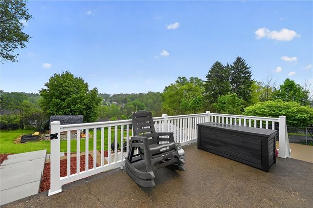 6309 Whitewood St, South Park, PA 15129