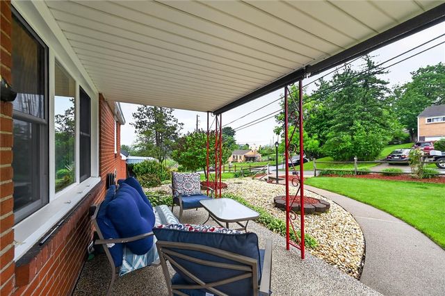 6309 Whitewood St, South Park, PA 15129