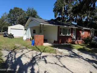 3003 Shell Point Road, Beaufort, SC 29906