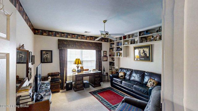 8126 Saint Andrews Village Dr, Louisville, KY 40241