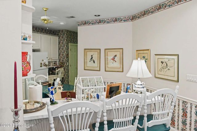 8126 Saint Andrews Village Dr, Louisville, KY 40241