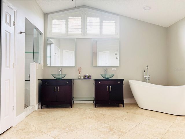 8214 ROLLA COURT, Orlando, FL 32836