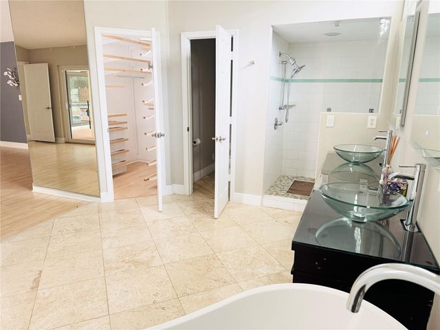 8214 ROLLA COURT, Orlando, FL 32836