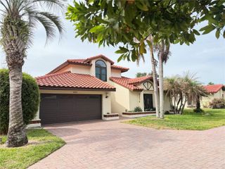 8214 ROLLA COURT, Orlando, FL 32836