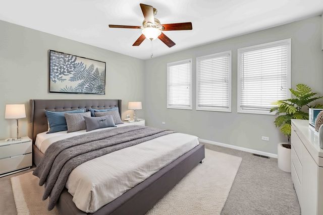 1040 N Kingsbury Street, Chicago, IL 60610