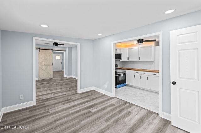 125 N Chamberlain Ave, Rockwood, TN 37854