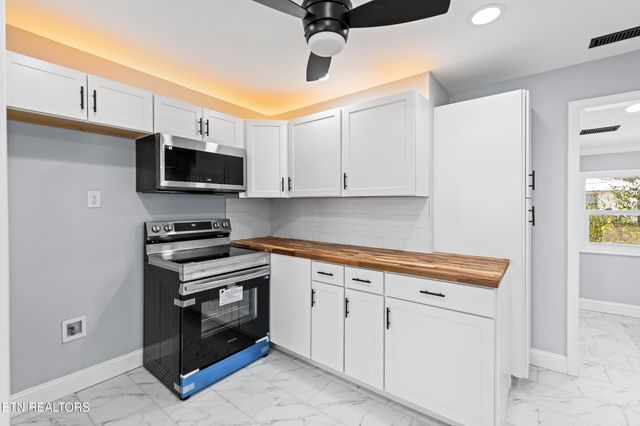 125 N Chamberlain Ave, Rockwood, TN 37854